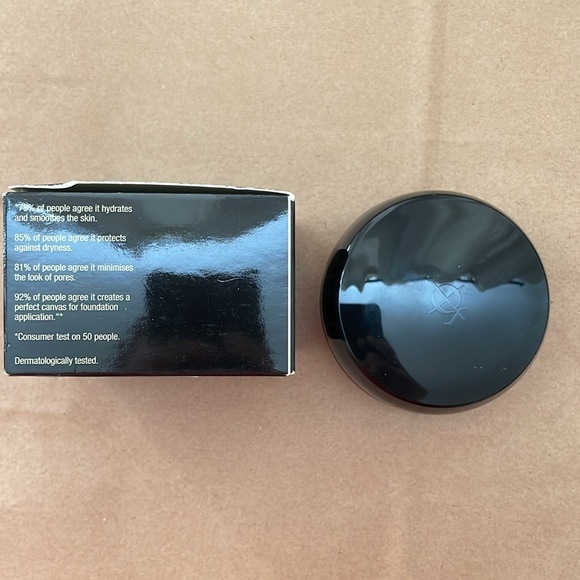 ILLAMASQUA  Hydra Veil Primer - Picture 3 of 3